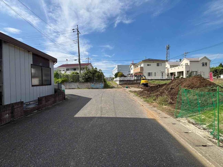 【前面道路含む現地写真】小山市美しが丘1丁目2号地(全2区画)■ファイブイズホーム■