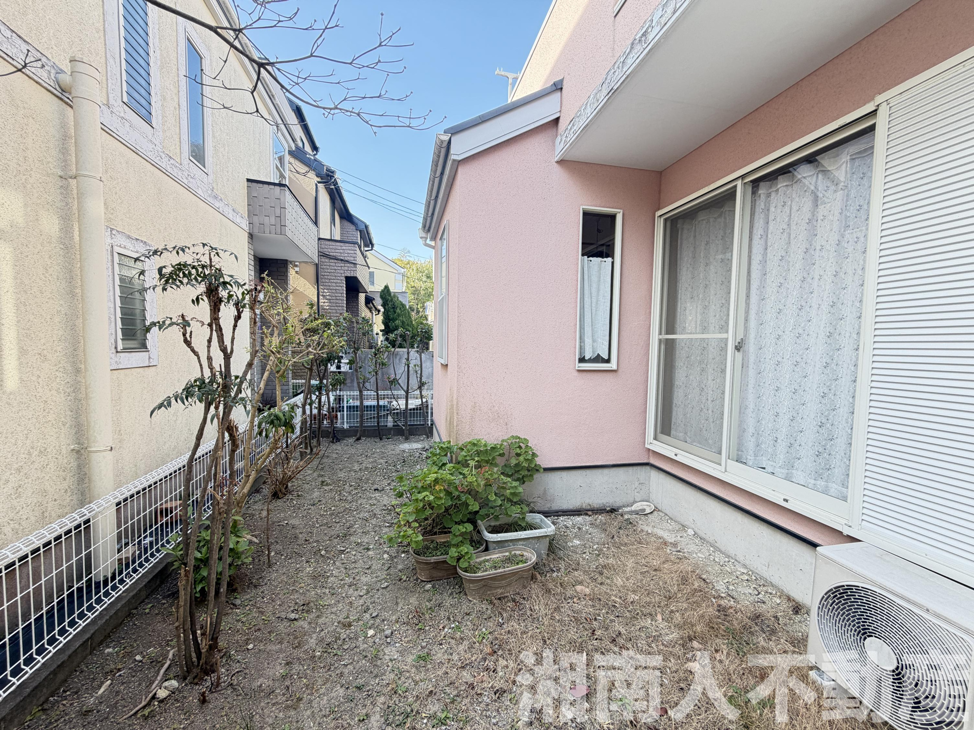 逗子市小坪６丁目戸建ての庭|お庭で自由な時間を過ごせます