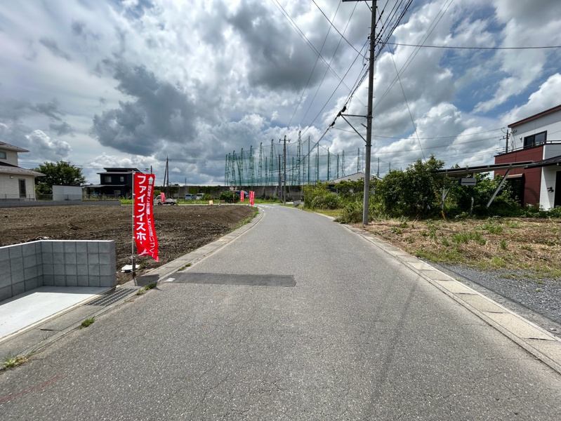 1号地　敷地面積305.59㎡（92.44坪）前面道路含む現地写真です！（2026/08/17撮影）