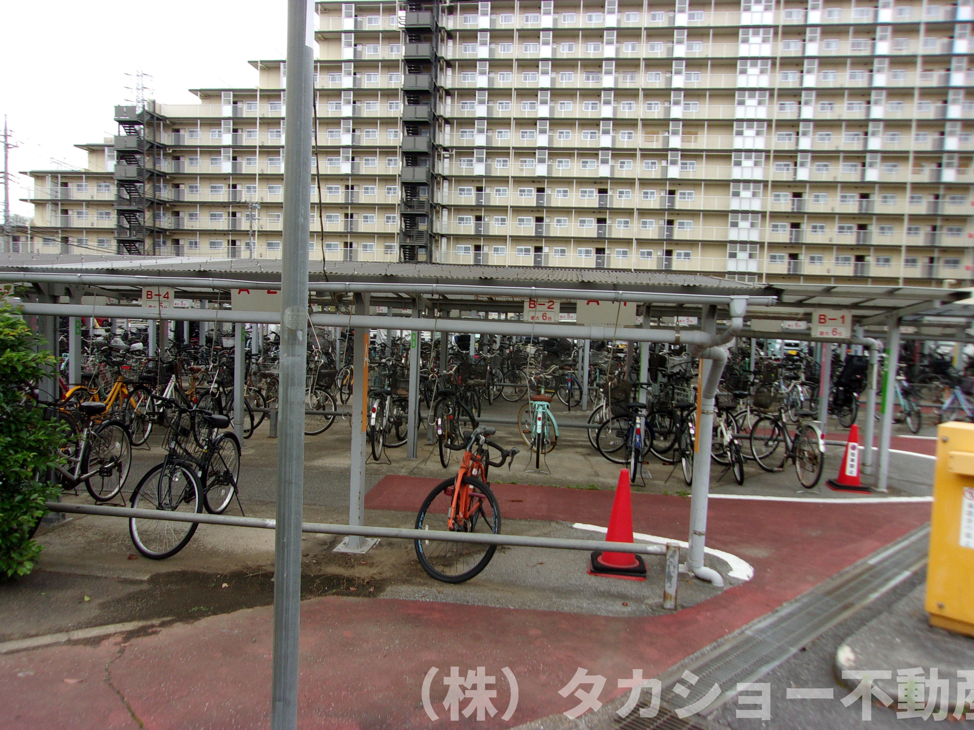 ハイラーク千葉の外観