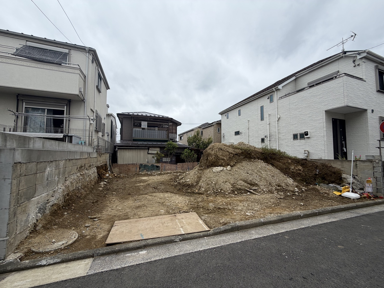 横浜市南区六ッ川2丁目　新築戸建て【仲介手数料無料】