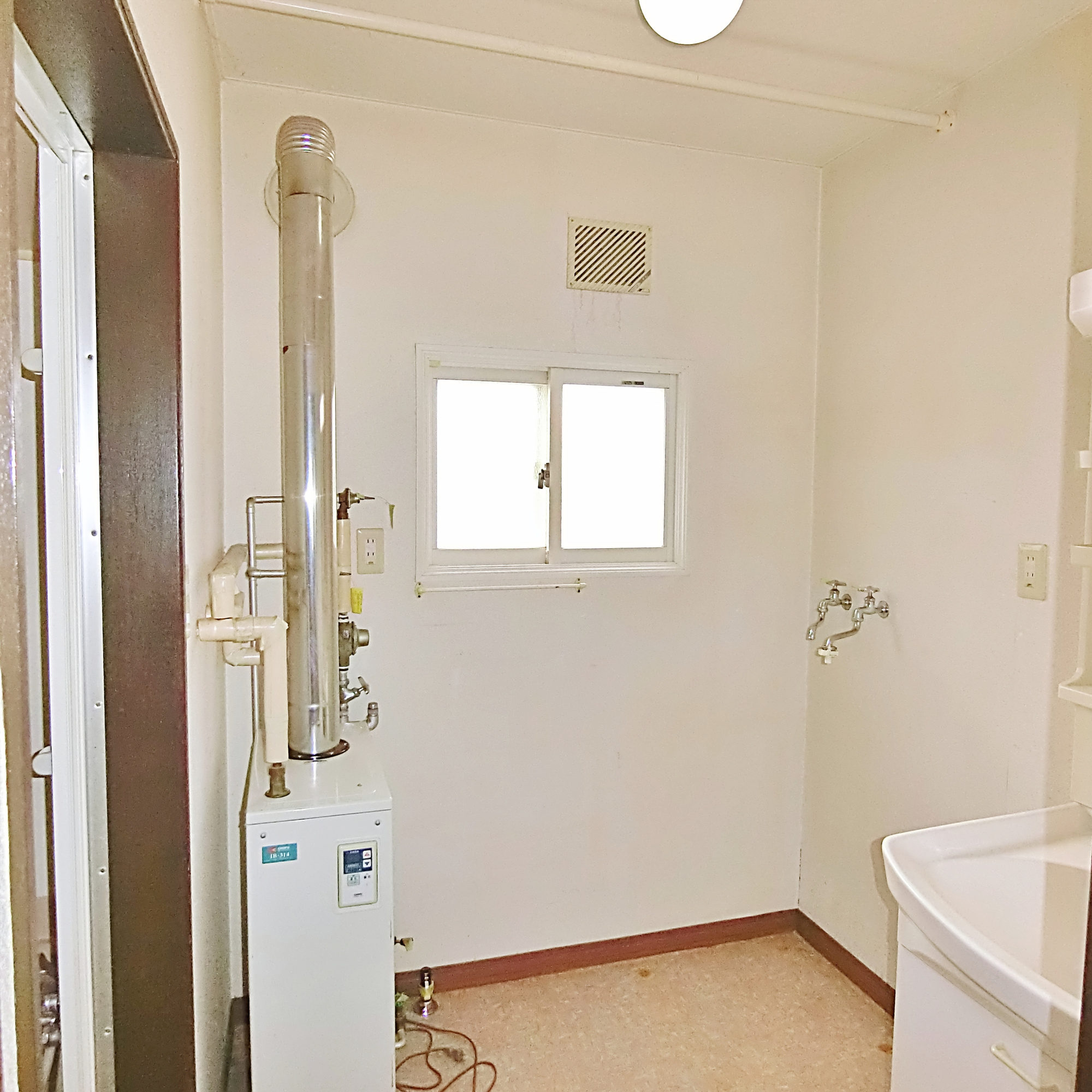 室蘭市柏木町50-10　中古住宅の脱衣所
