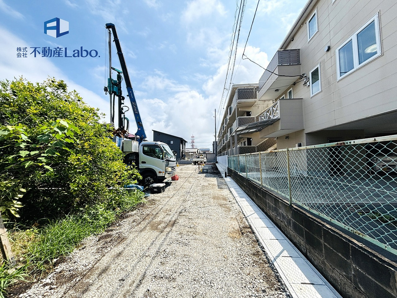 クレイドルガーデン　沼津市沼北町第4　全4棟の前面道路含む現地写真|●階段●
階段には手すりが付いており、小さなお子様から高齢の方まで上り下りしやすくなっております。