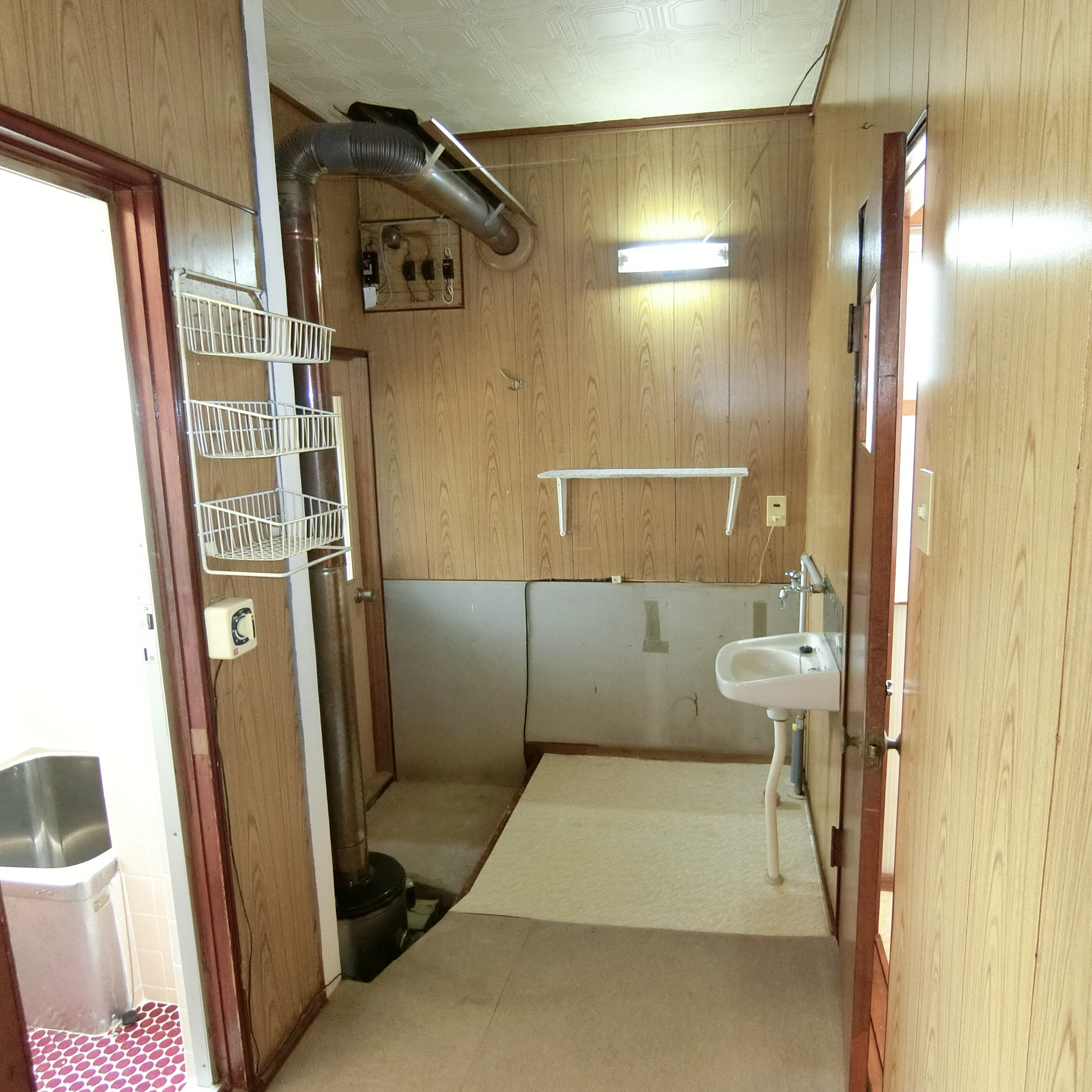 登別市中央町3丁目8-1　中古住宅の脱衣所