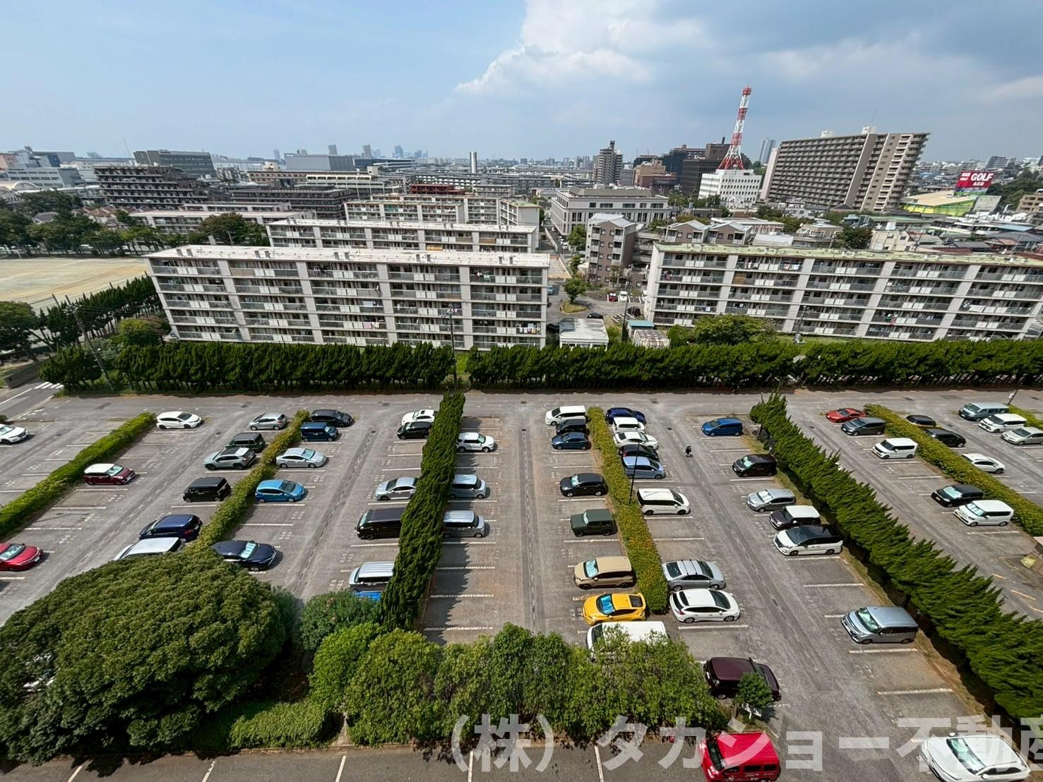 千葉ガーデンタウン　F棟の駐車場