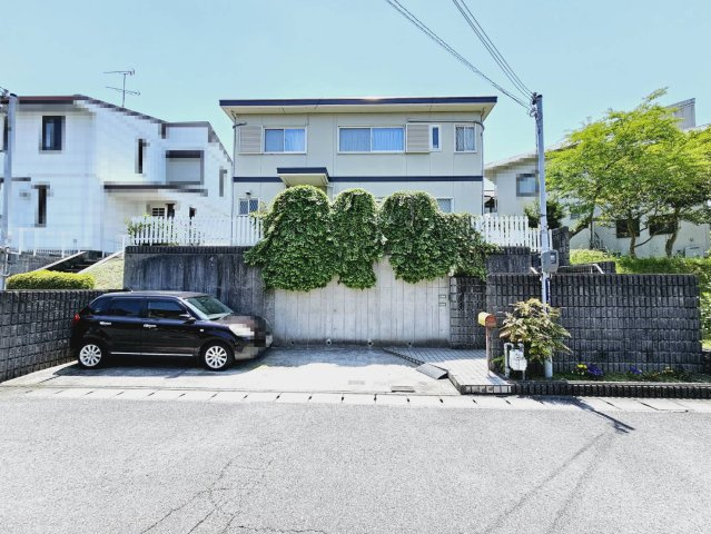 神戸市北区藤原台北町４丁目の中古一戸建の外観|■積水化学工業施工の軽量鉄骨造(ハイムシエモア)■土地約72.2坪、建物約49.1坪