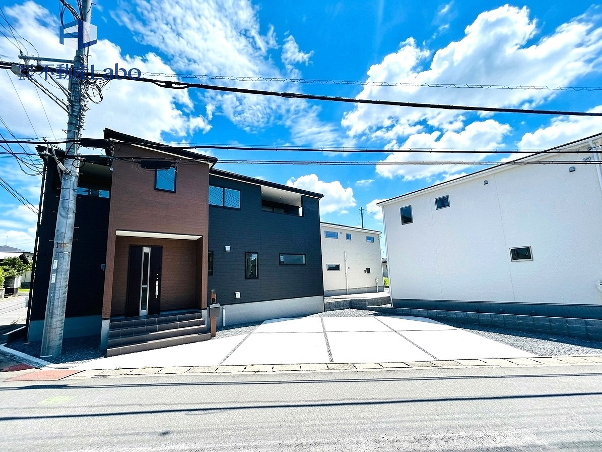 リーブルガーデン　富士宮市宮原５期の外観|●1号棟外観●
南側に道路があり日当たり良好♪
土日祝日はもちろん、平日のお仕事終わりのお時間でもご内覧可能です♪
ご見学ご希望がございましたらお気軽にご相談ください！