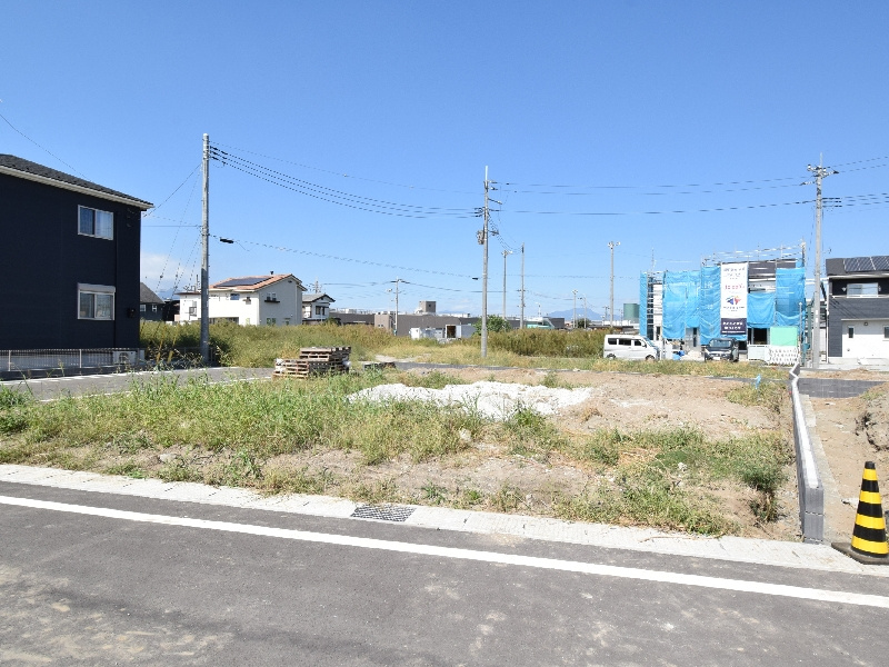 【８号棟：現地土地写真】