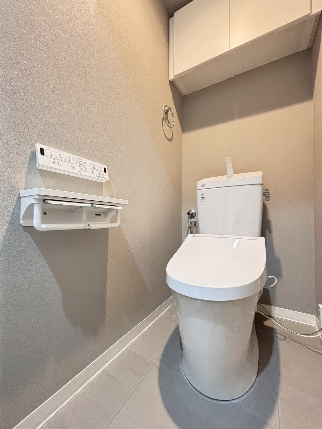 ドルミ灘B棟のトイレ|洗浄便座付きのトイレで、毎日快適に使えるうれしい設備