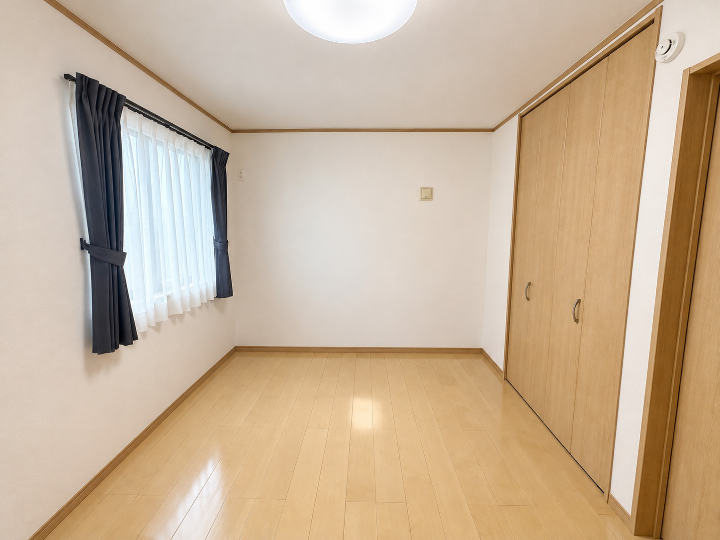 さいたま市西区土屋　中古住宅の洋室|※一部CG加工にて室内の家具・生活用品等を一部消去しております。