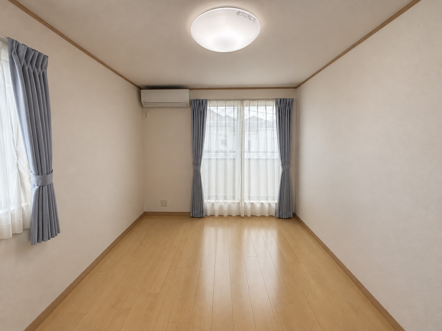 さいたま市西区土屋　中古住宅の寝室|※一部CG加工にて室内の家具・生活用品等を一部消去しております。