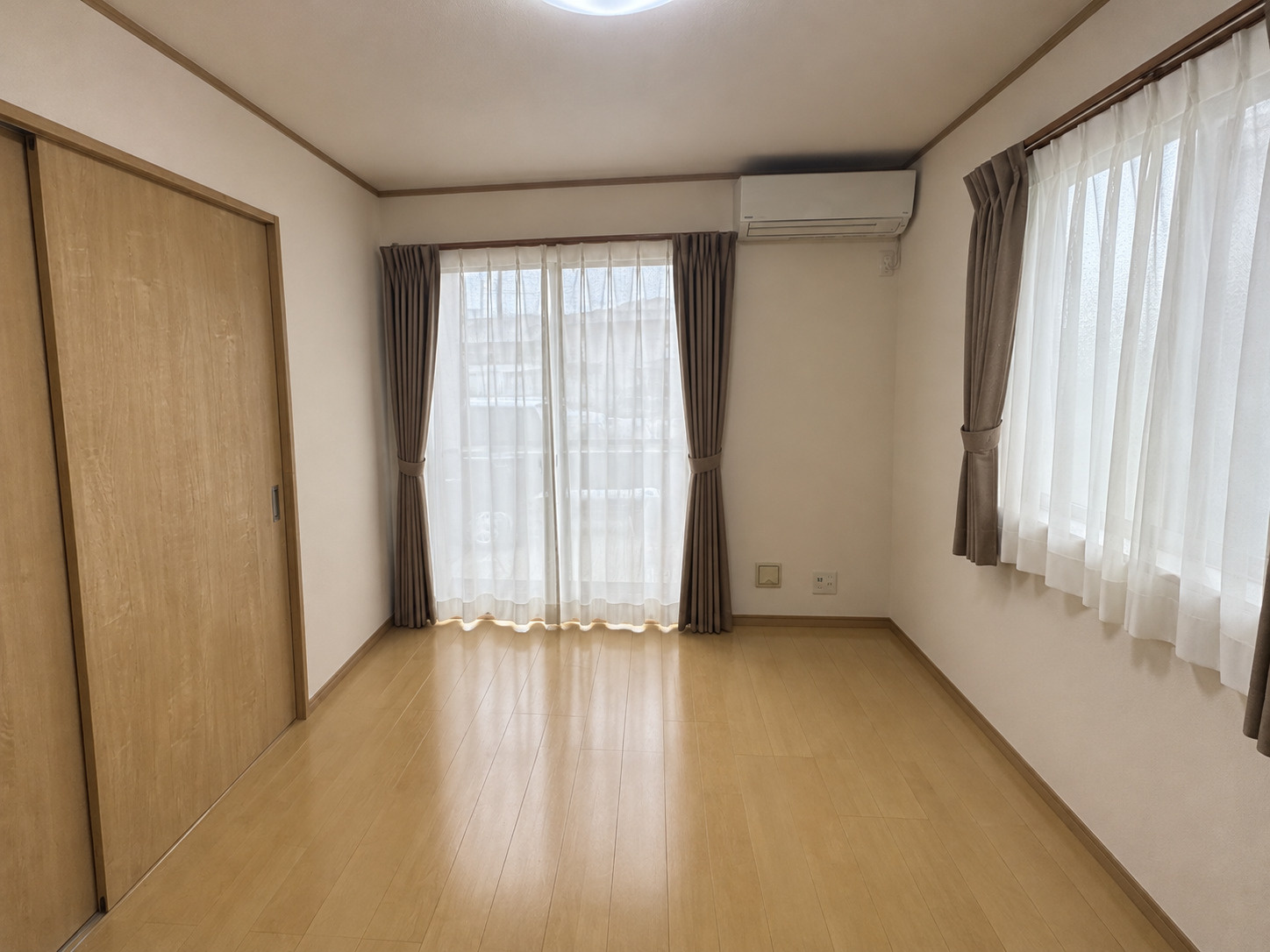 さいたま市西区土屋　中古住宅の洋室|※一部CG加工にて室内の家具・生活用品等を一部消去しております。