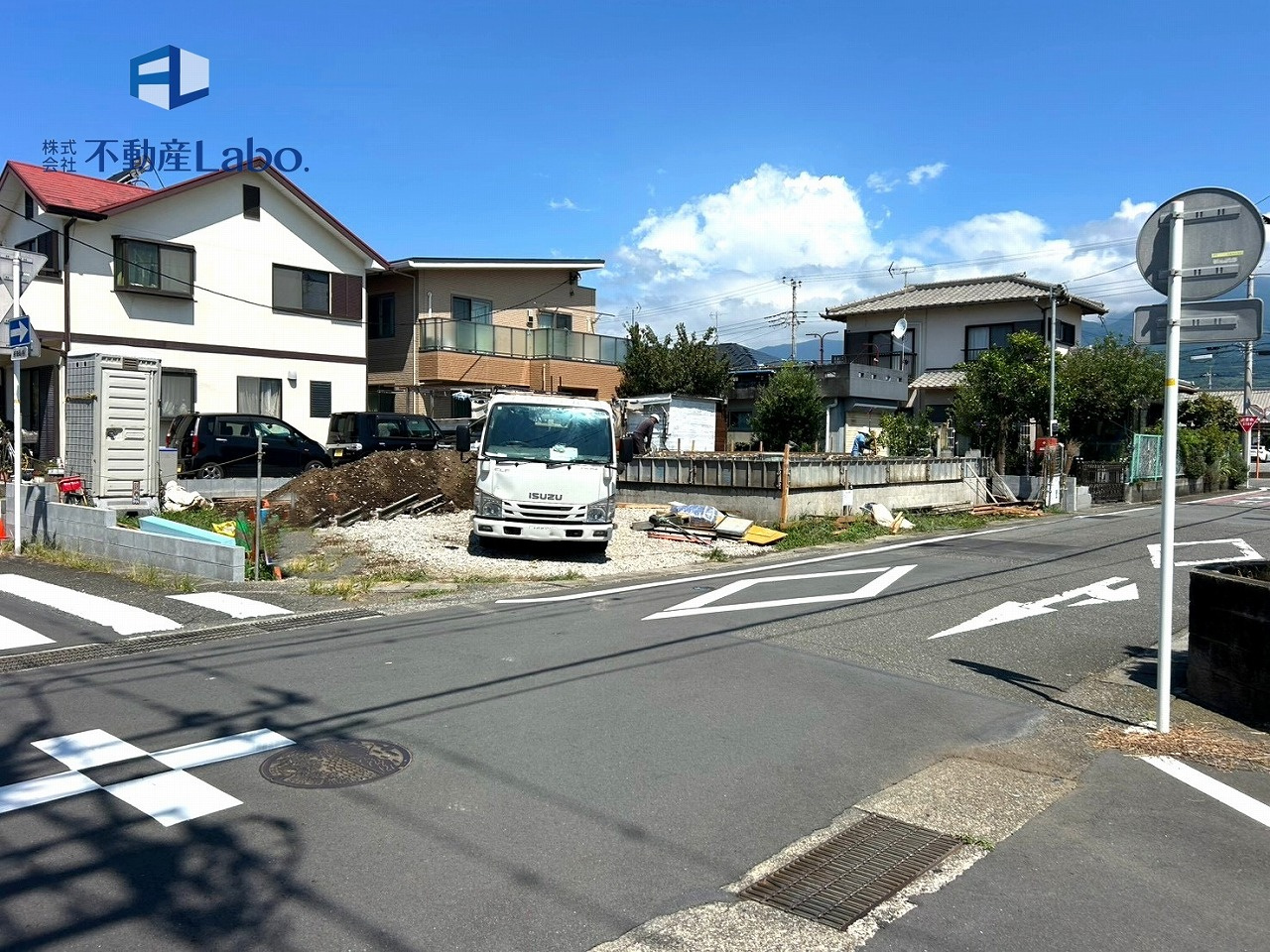 クレイドルガーデン　沼津市西添町　第11　全1棟の前面道路含む現地写真