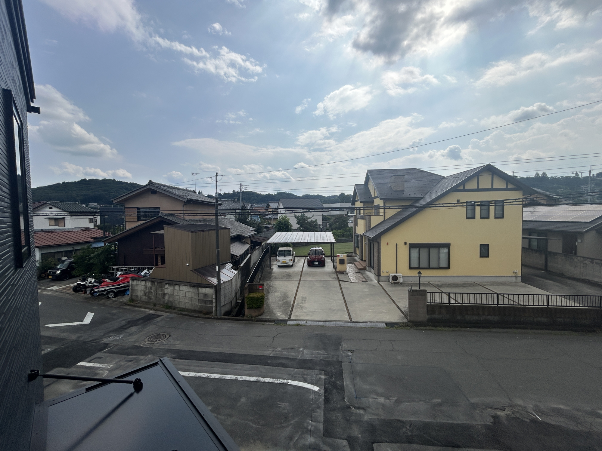 高崎市石原町　新築住宅全8区画の展望|閑静な住宅街なので、周囲の住宅街とも程よい距離があります。習い事の練習なども安心して取り組めます。

