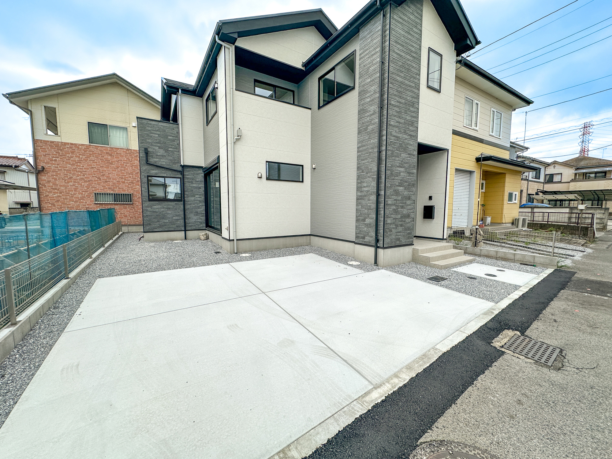 宇都宮市泉が丘６丁目の新築一戸建の庭|砂利敷きされたお庭はお手入れ不要で維持が楽々♪