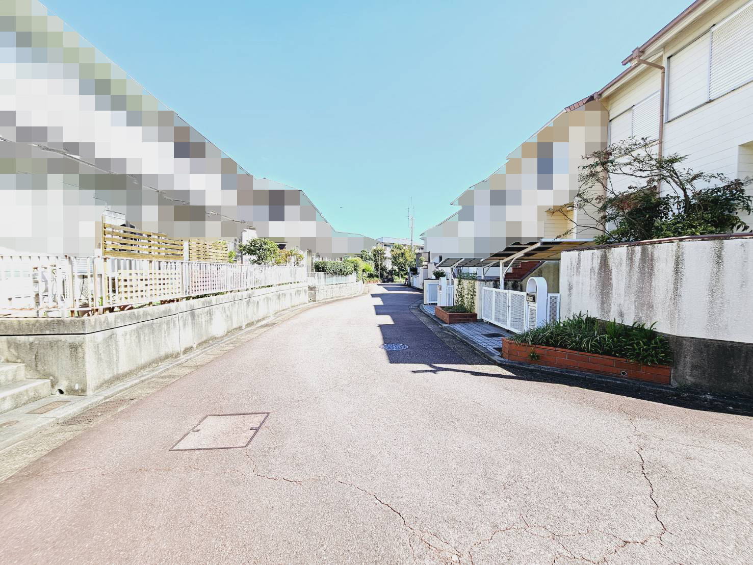 横尾３丁目７テラスハウスの前面道路含む現地写真|北側前面道路