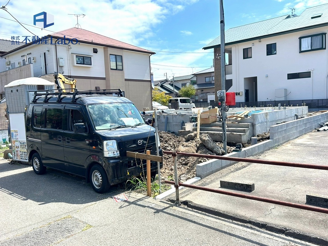 クレイドルガーデン　富士市中丸第11　全1棟の前面道路含む現地写真