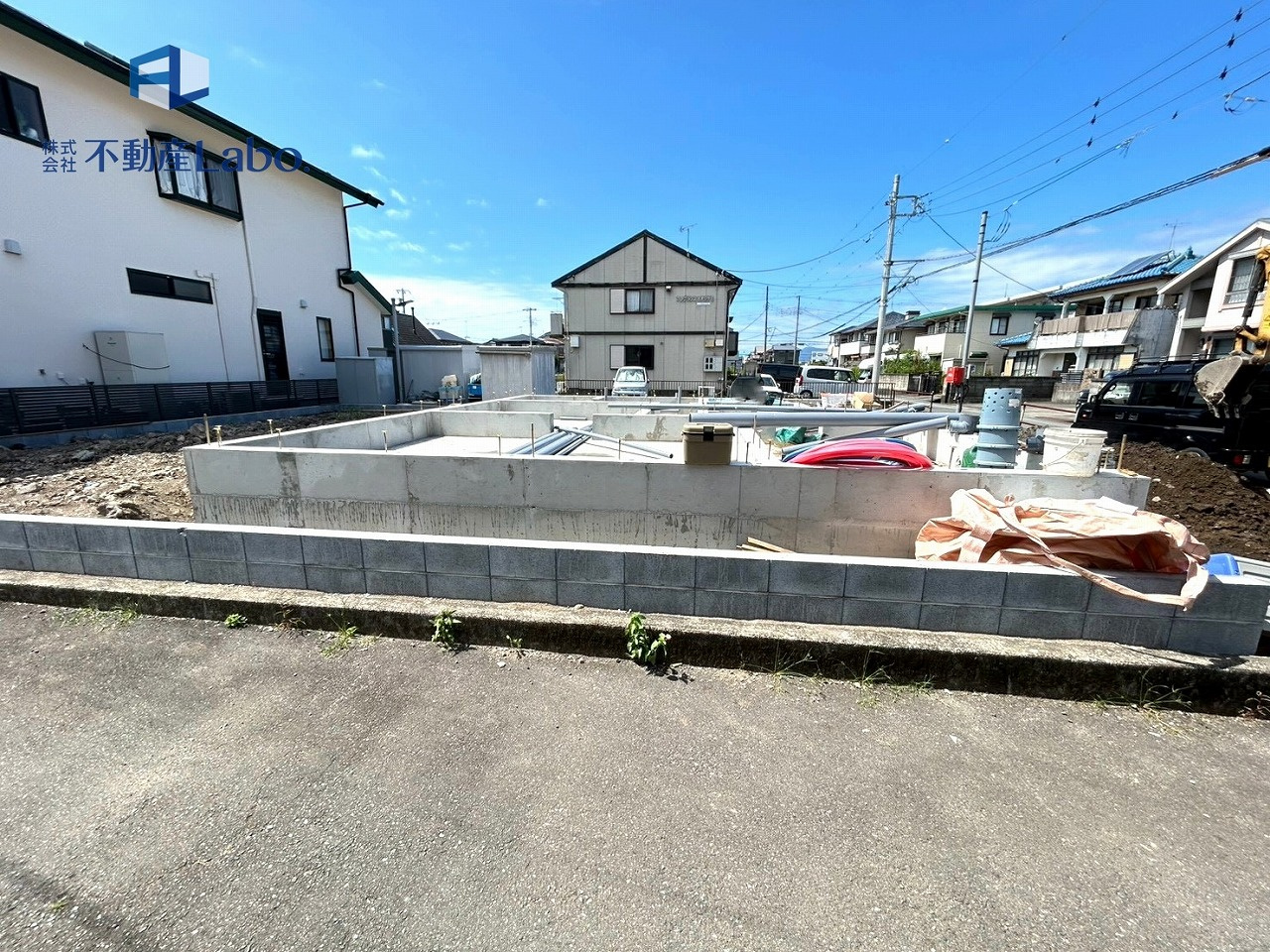 クレイドルガーデン　富士市中丸第11　全1棟の前面道路含む現地写真
