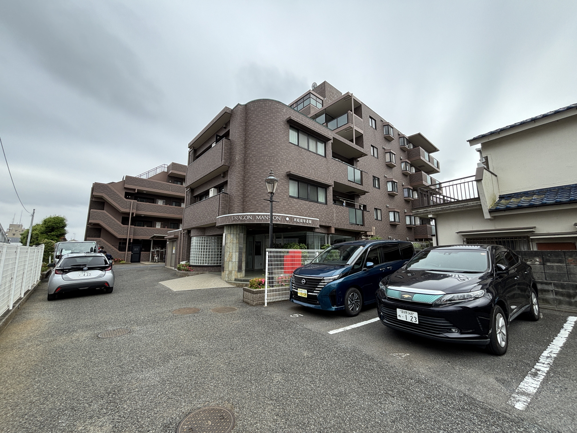 ドラゴンマンション西船橋参番館の外観