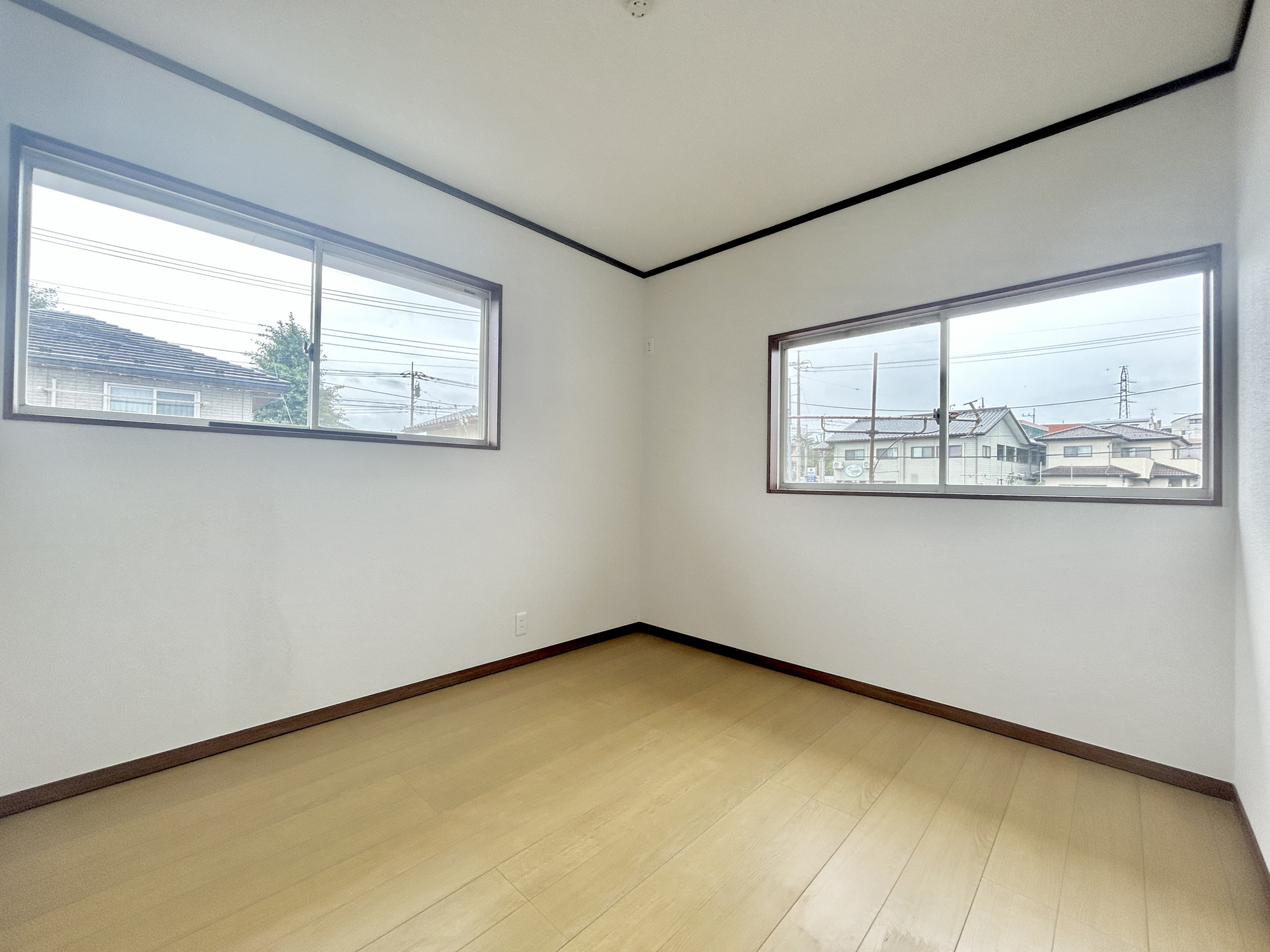 前橋市荒牧町　中古住宅の子供部屋|家族一人ひとりの大切なプライベート空間。趣味に合わせて使って頂けるようシンプルに仕上げてあります。暮らし心地を大きく左右する収納を、適材適所に配置し使い勝手を考慮しました。