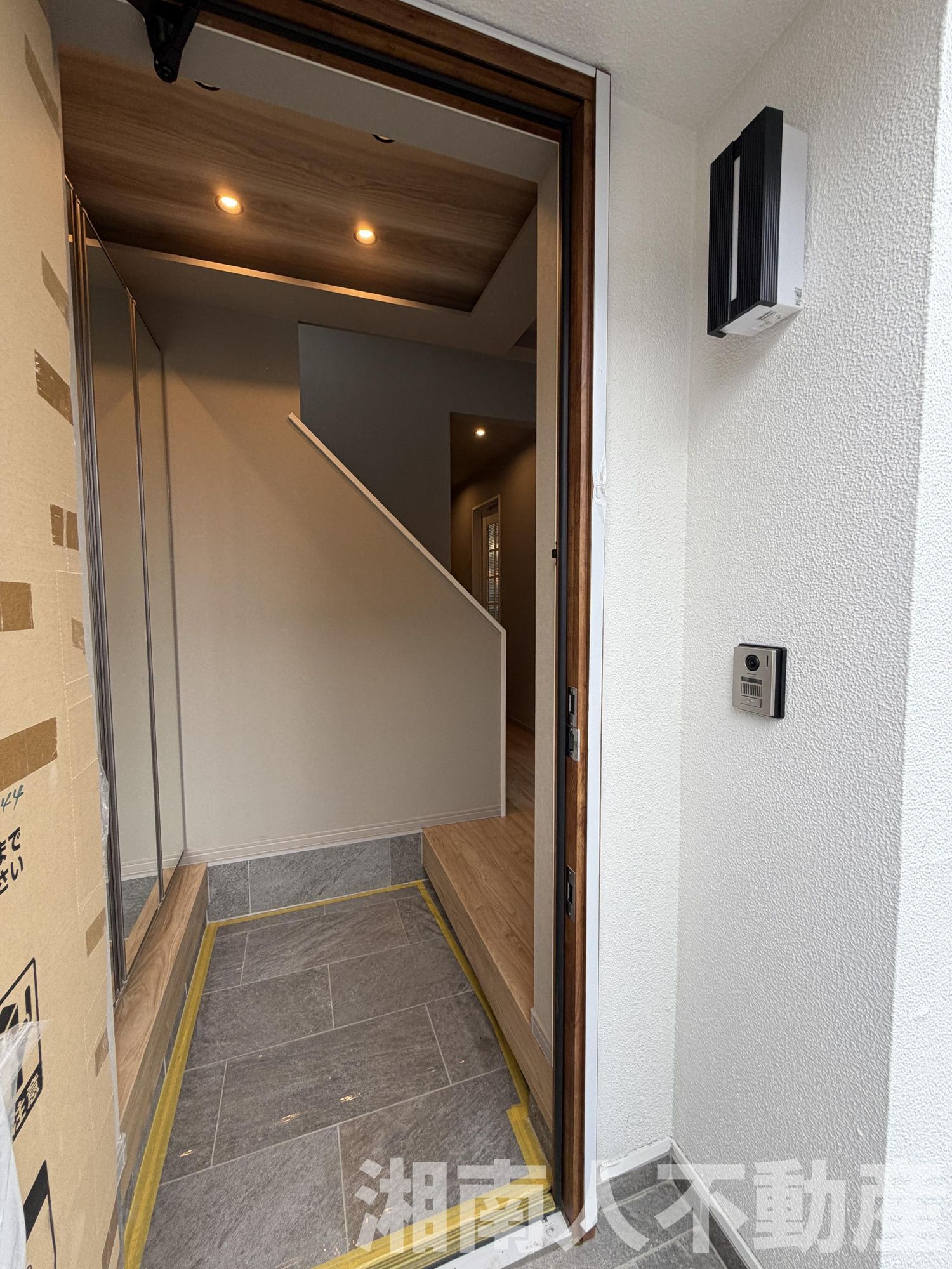 藤沢市用田２２００－３戸建ての玄関|ゆったりとした玄関です