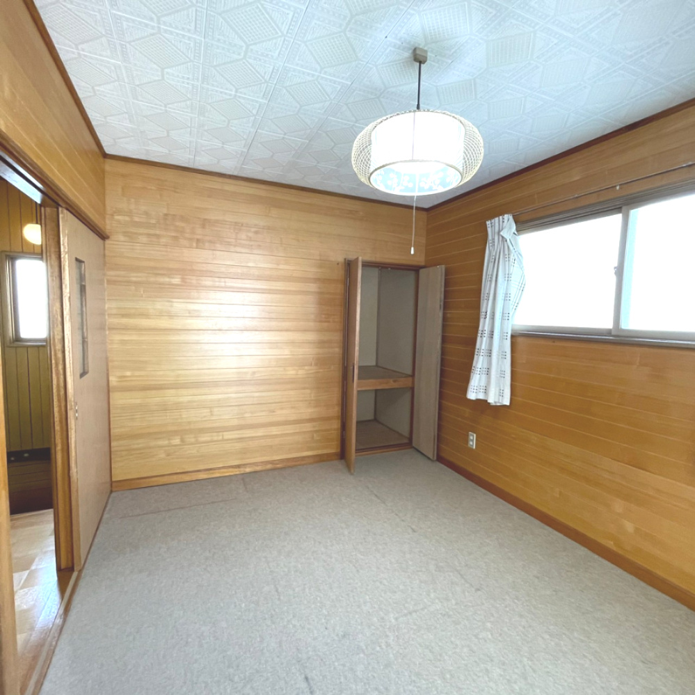 室蘭市白鳥台1丁目22-4　中古住宅の洋室