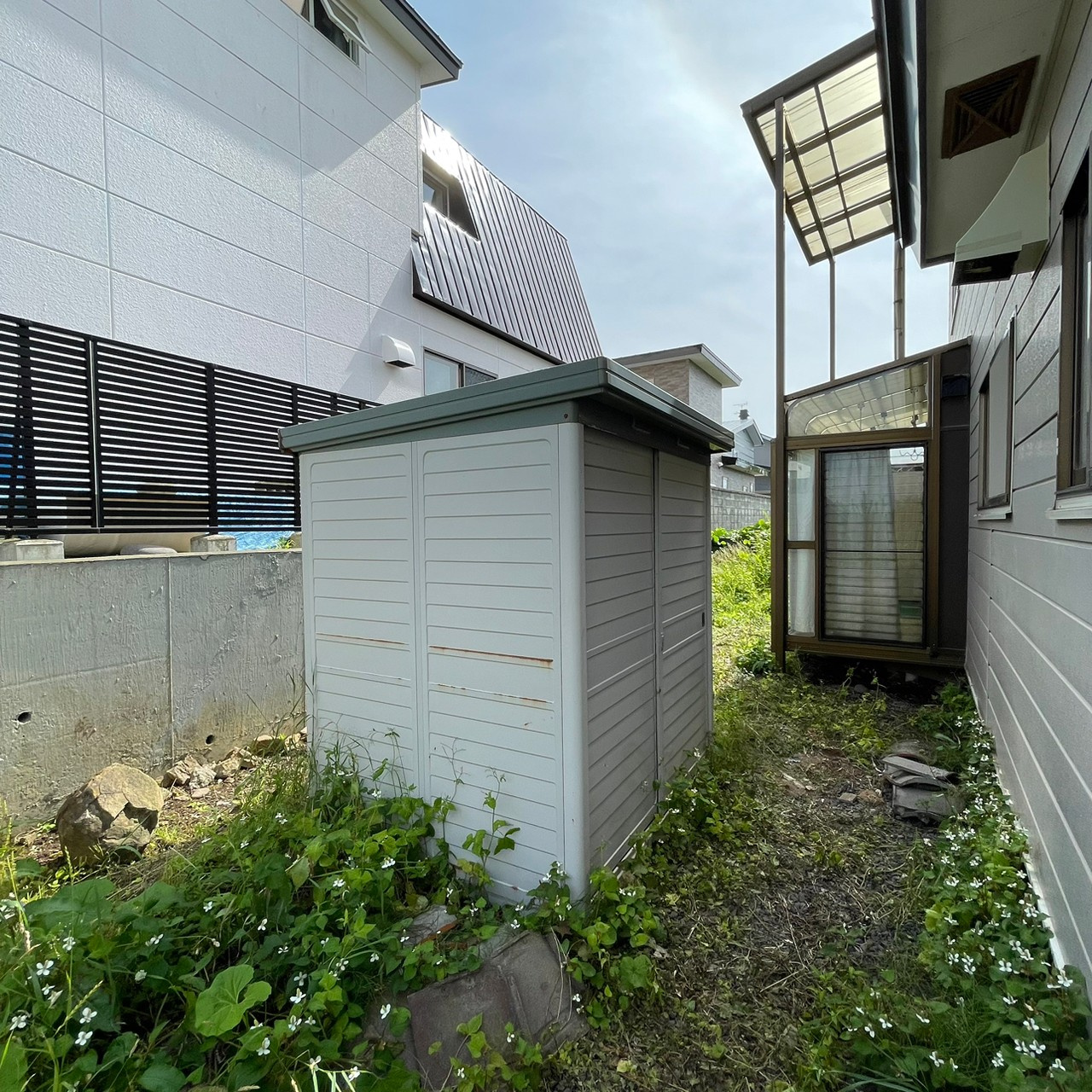 室蘭市白鳥台1丁目22-4　中古住宅の庭
