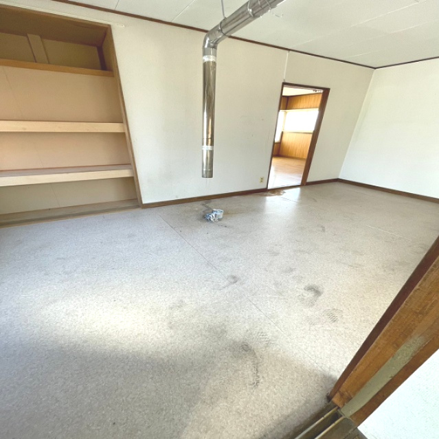 登別市中央町3丁目5-4　中古住宅の居間・リビング