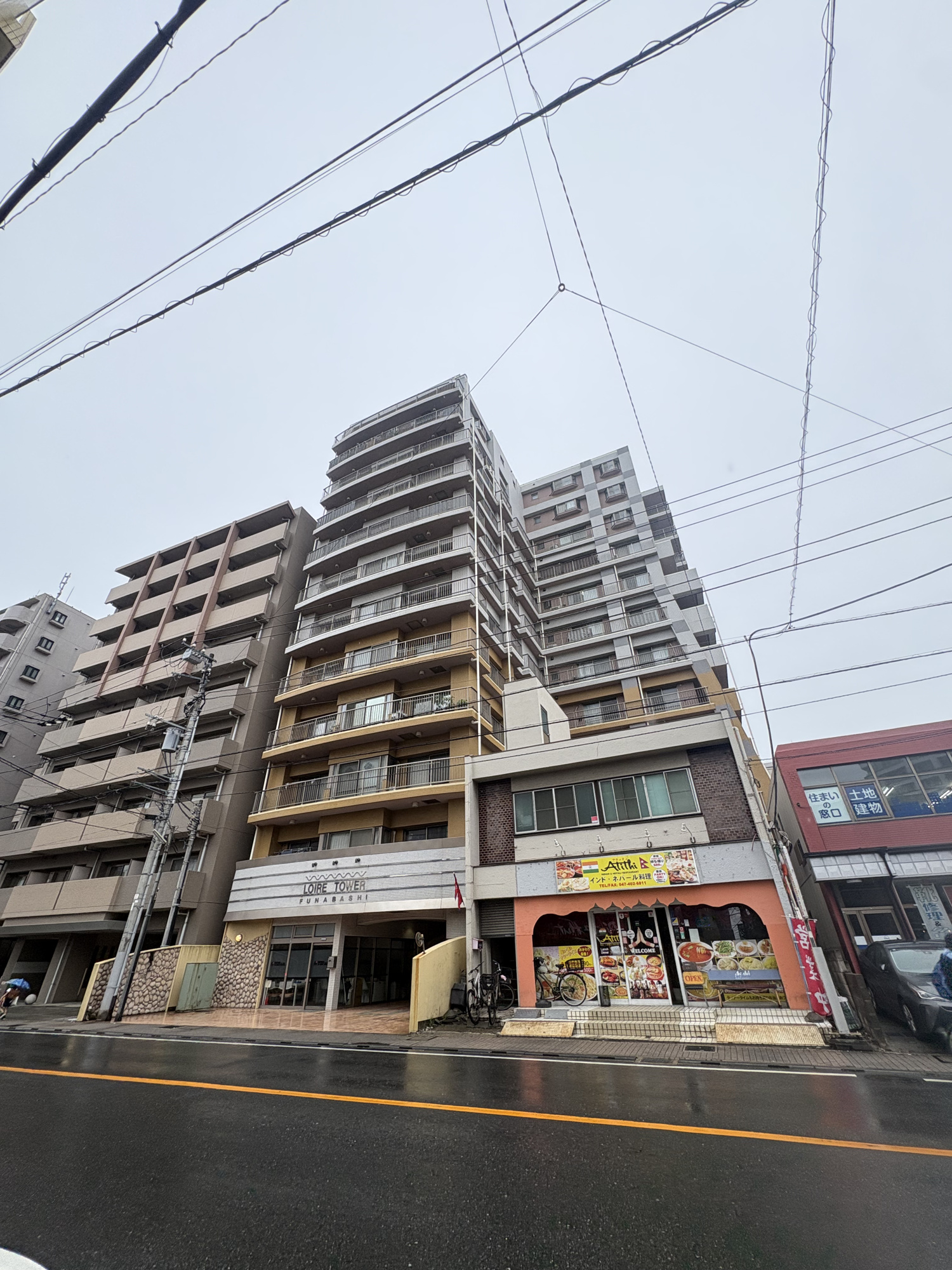 ロワールタワー船橋の外観