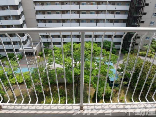 東千葉ハイツ4号棟の展望|眼下には緑が広がります☆彡