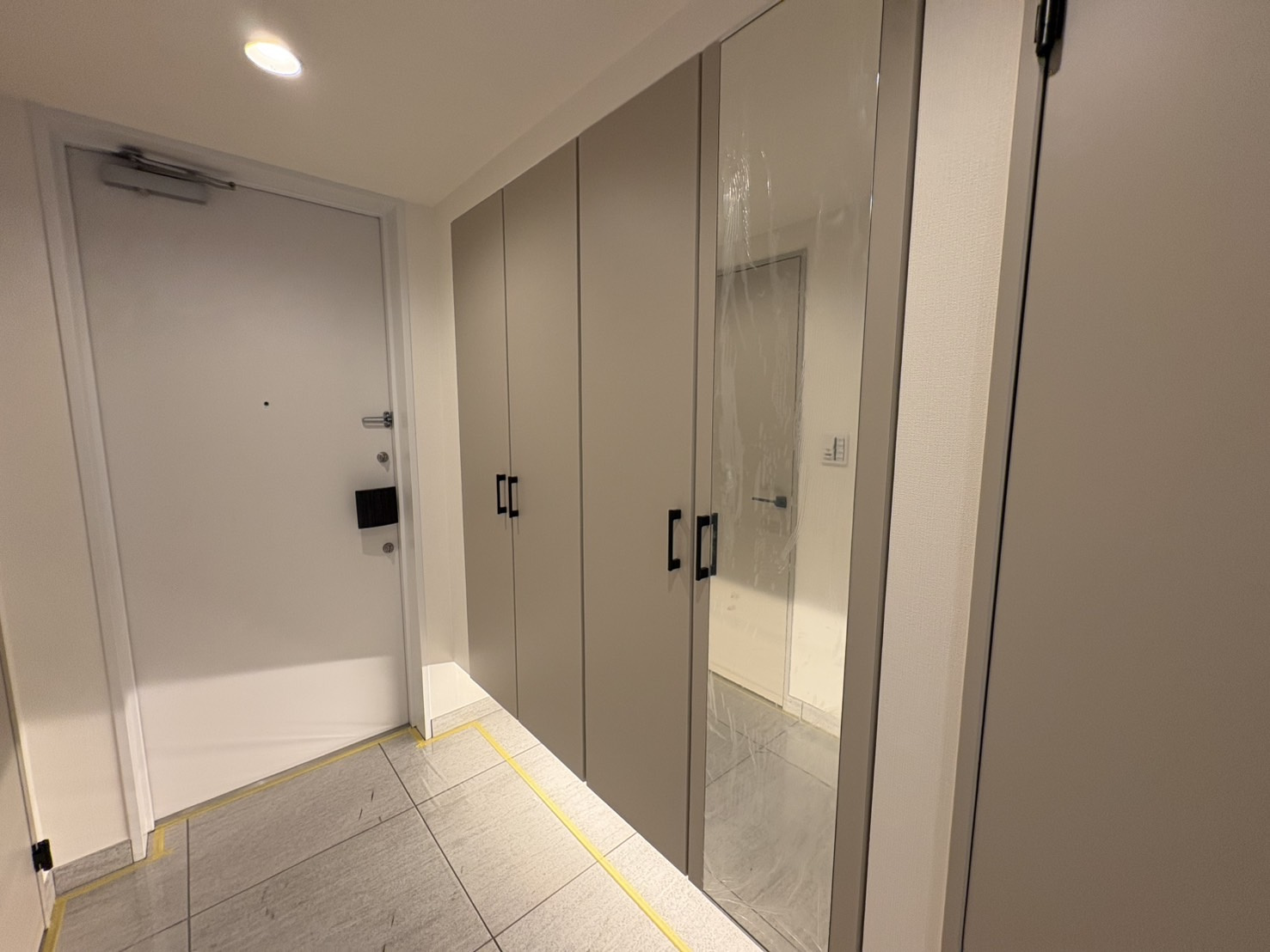 シティタワー大阪の玄関