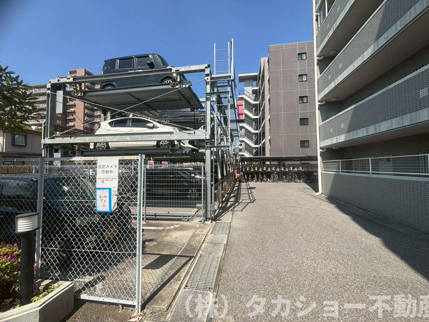 藤和シティコープ稲毛の駐車場