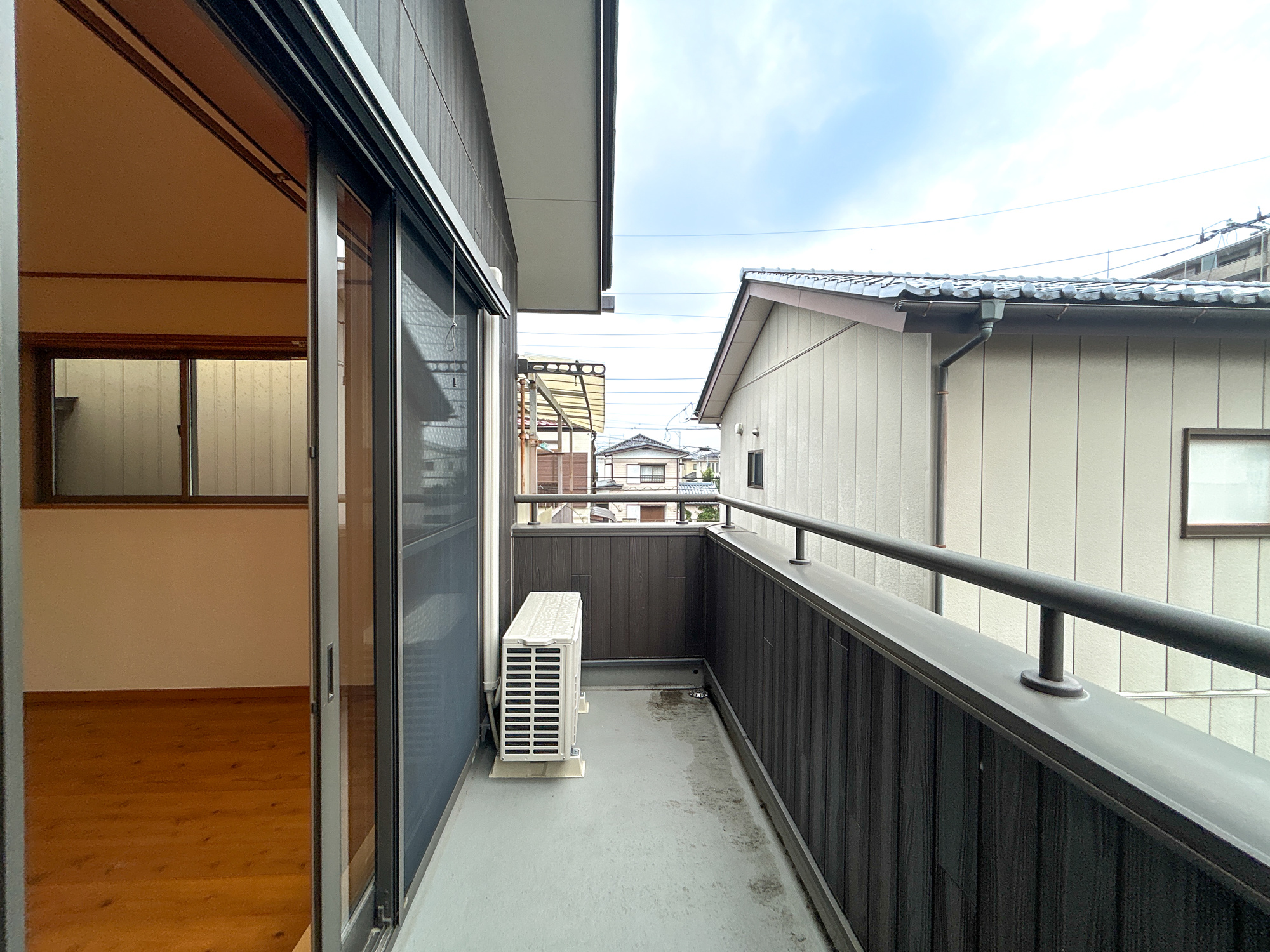 前橋六供町1丁目　中古物件のバルコニー|南面のバルコニーは1日中、日当たりが良いので洗濯物もすぐ乾きますね♪

