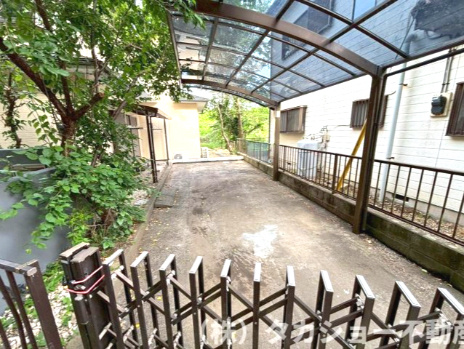 市原市久々津　中古戸建の駐車場