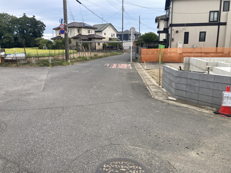 幸手市緑台1丁目　前面道路