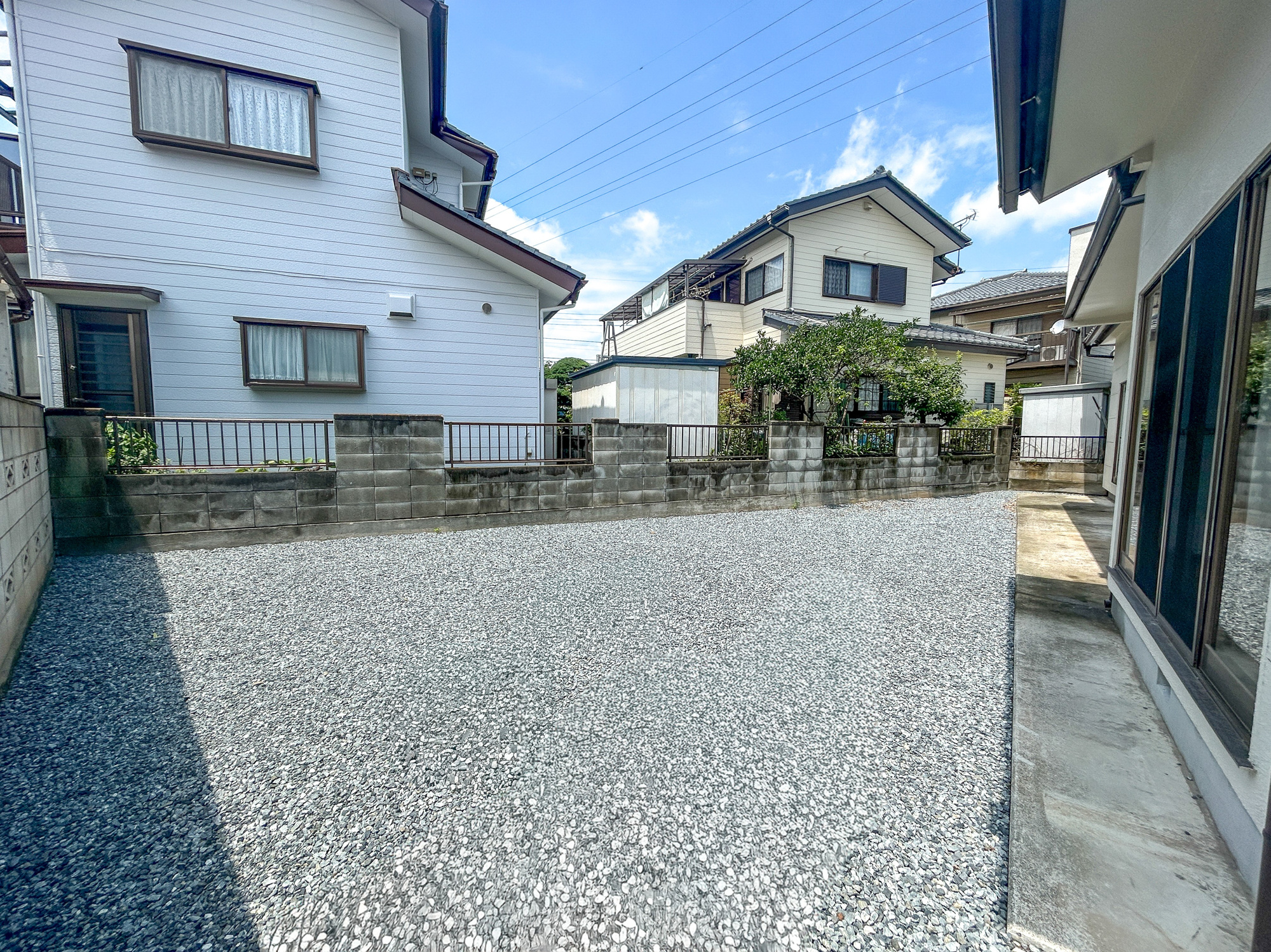 前橋市下細井町　中古住宅の庭|砂利施工済みでお手入れ楽々です♪