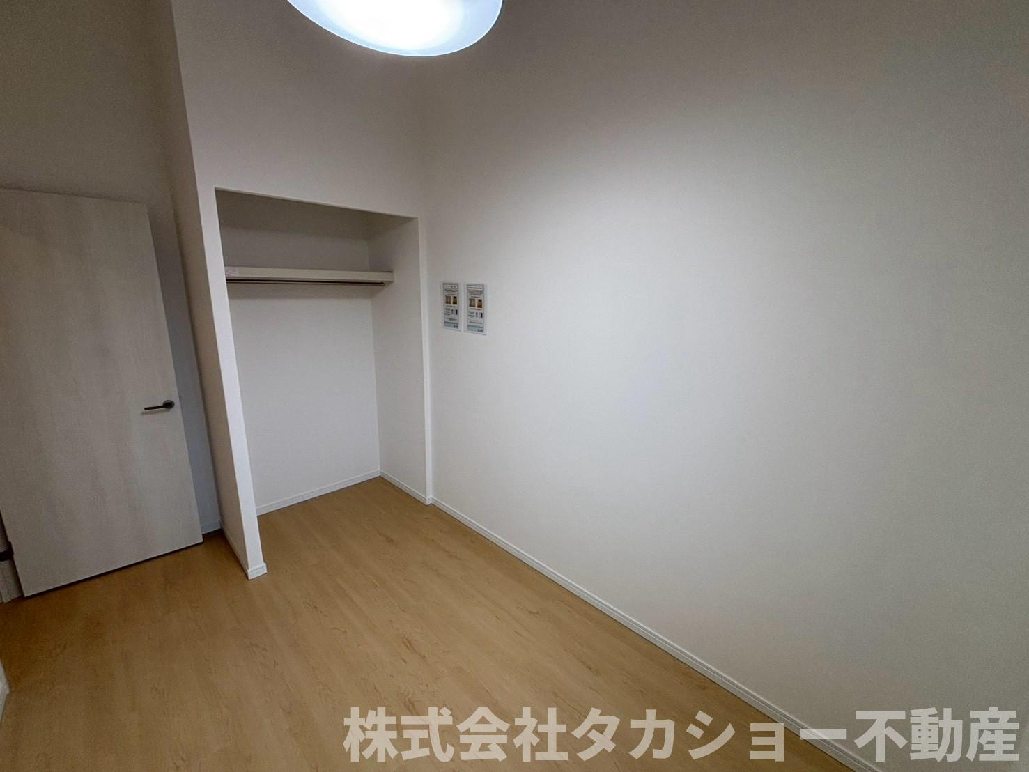 プラザ学園前　第10号棟の寝室|開放的な寝室です