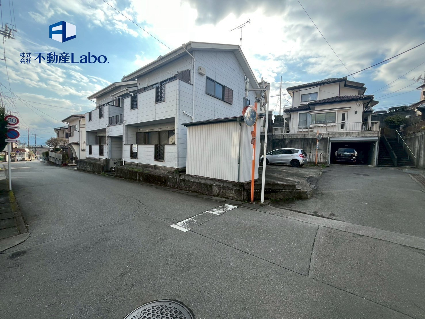 ブルーミングガーデン　函南町柏谷2期の前面道路含む現地写真|解体前の写真