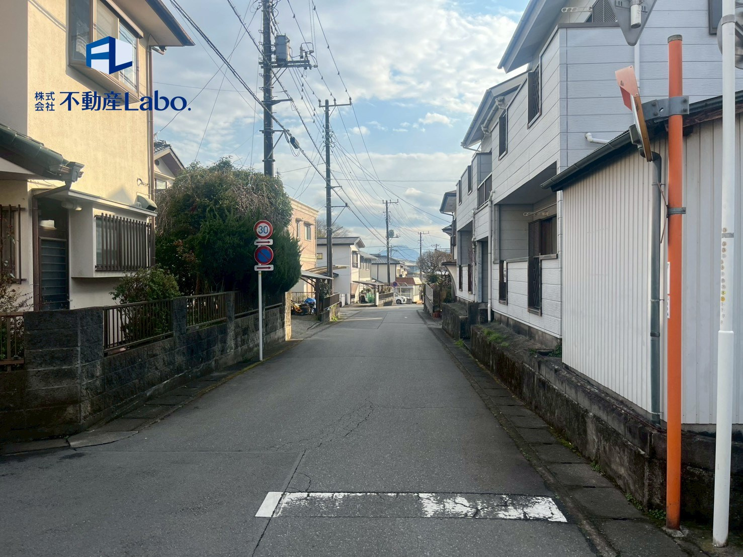 ブルーミングガーデン　函南町柏谷2期の前面道路含む現地写真|東側道路は、約5ｍの幅がありますので駐車も楽々♪