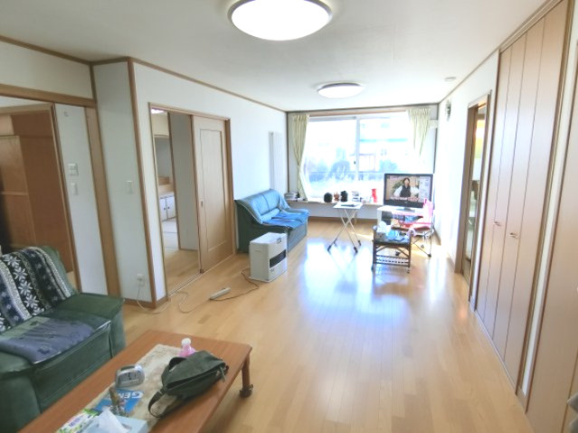 登別市柏木町3丁目34-1　中古住宅の居間・リビング