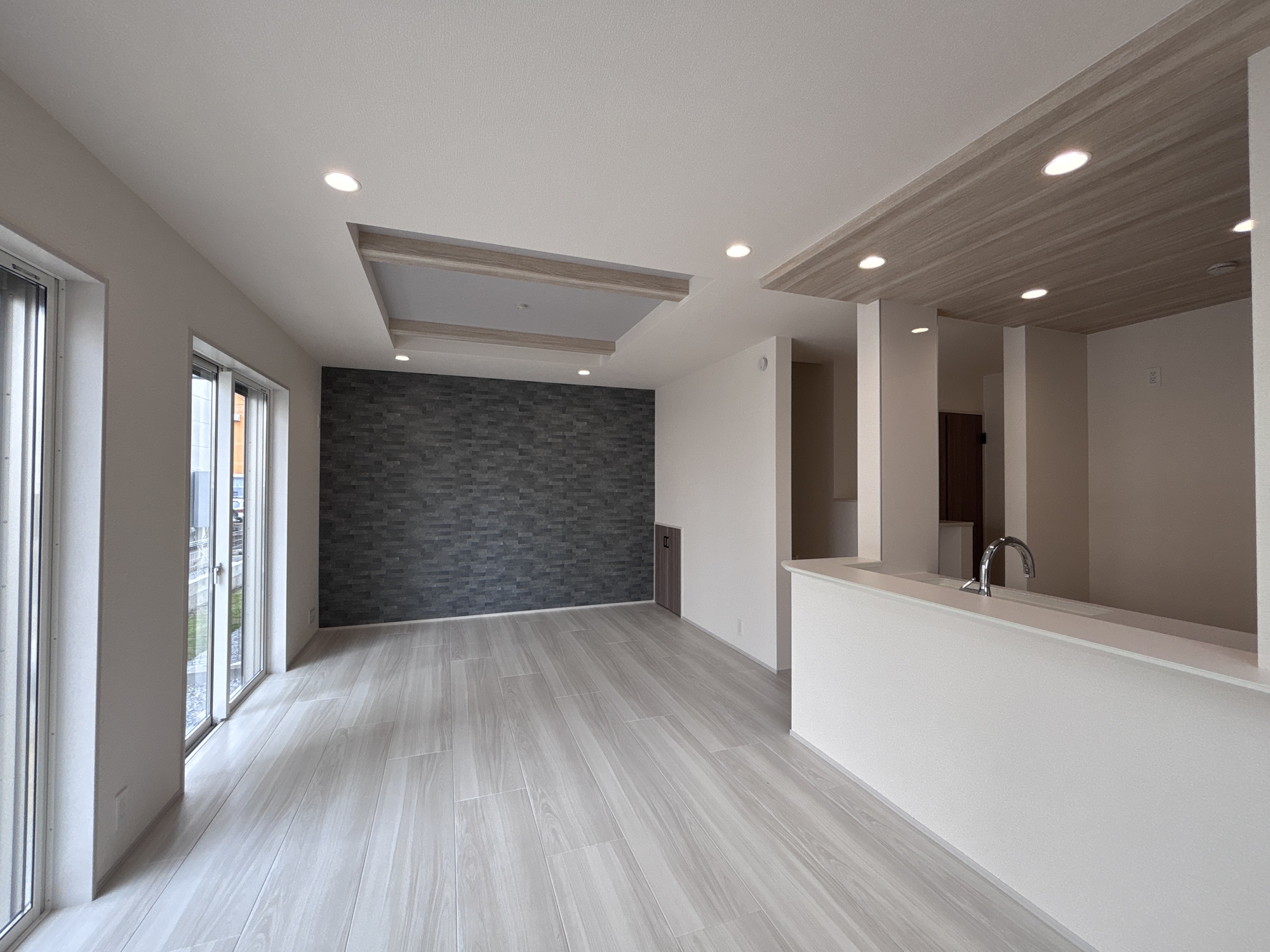 茅ケ崎市東海岸南6丁目　新築戸建　全３棟の居間・リビング