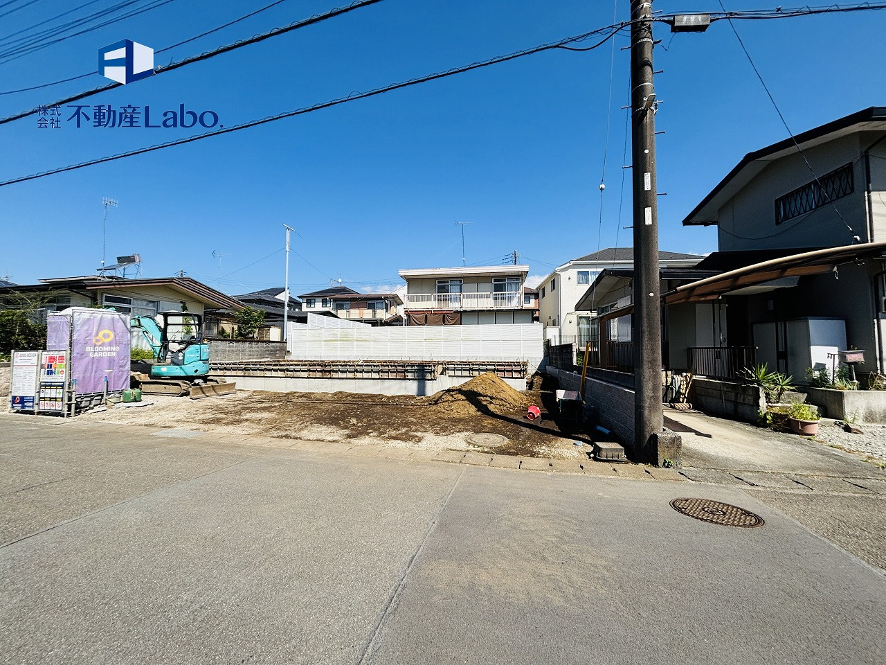 ブルーミングガーデン　富士宮市万野原新田　全1棟の外観|キッチン横に大容量パントリーや勝手口のある家事動線がとてもスムーズになる設計♪