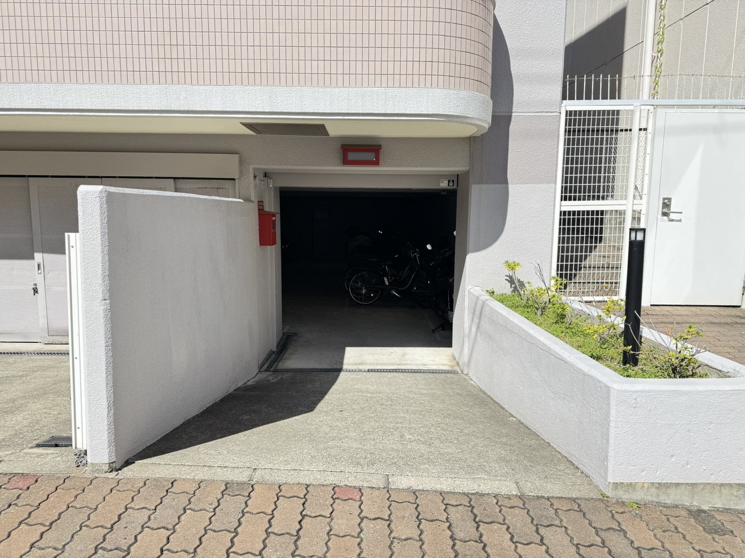 野村ステイツ六甲道の駐輪場
