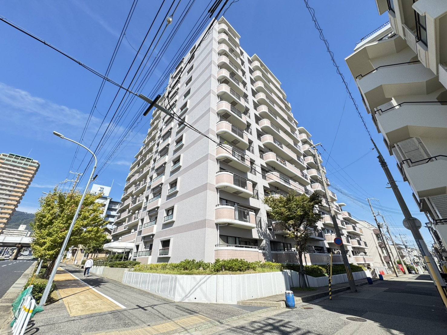 野村ステイツ六甲道の外観