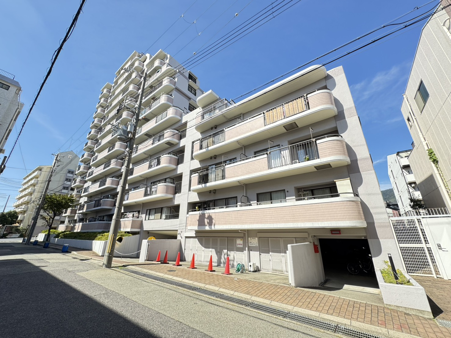 野村ステイツ六甲道の外観