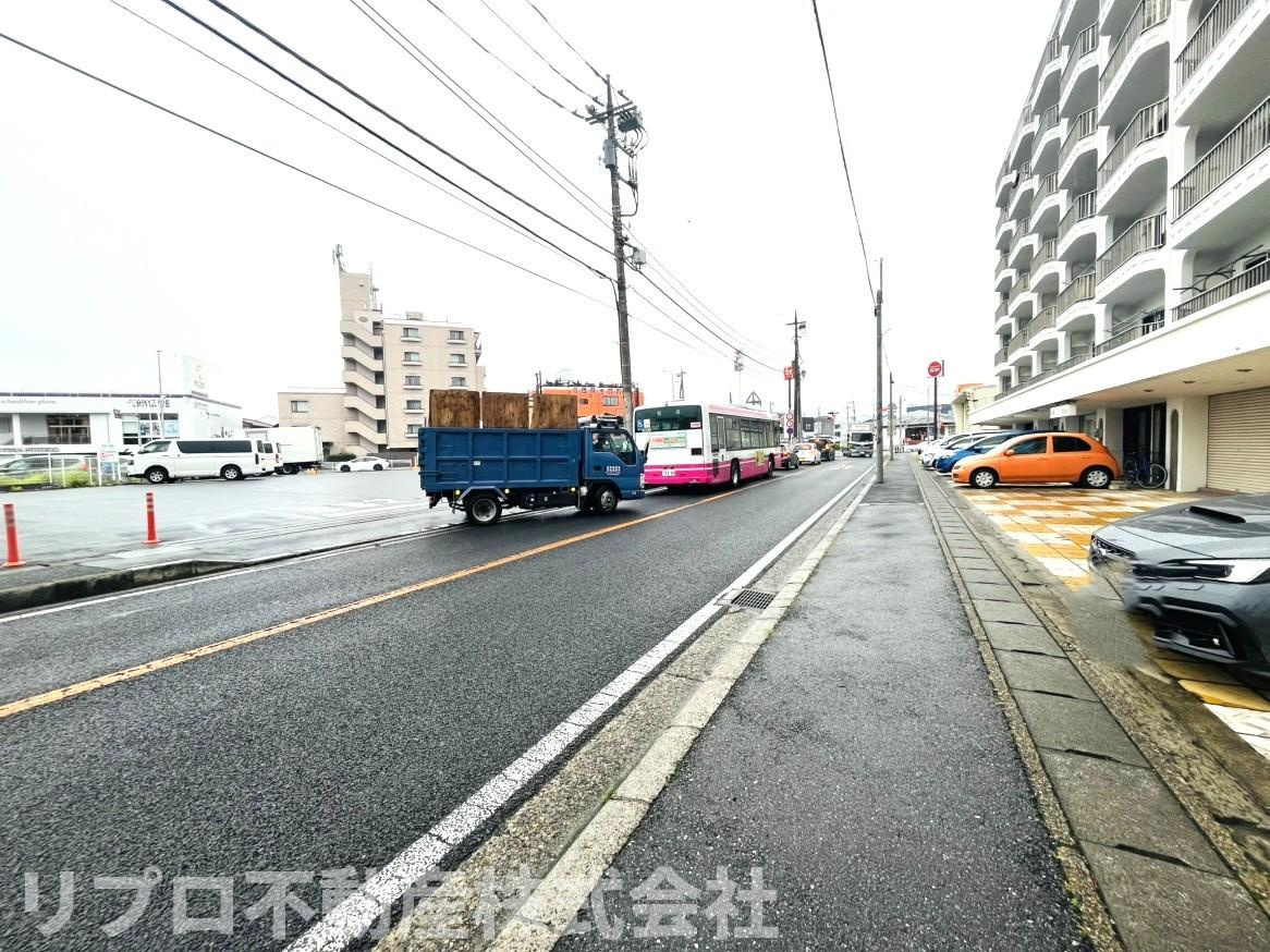 シャンボール新松戸の現況写真|マンション前にセブンイレブンがありとても便利！