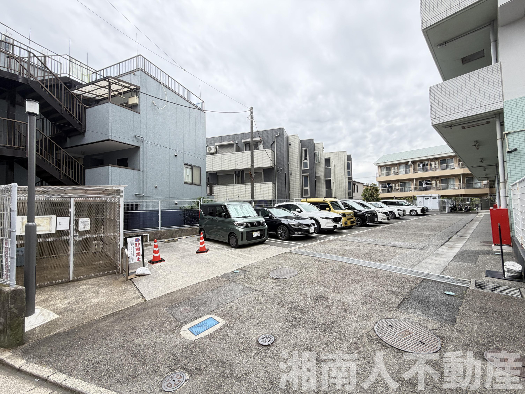 グランドメゾン藤沢 マンションの駐車場|駐車場に車を止められます