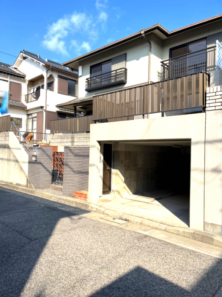明石市朝霧台　中古戸建の外観|物件の外観です