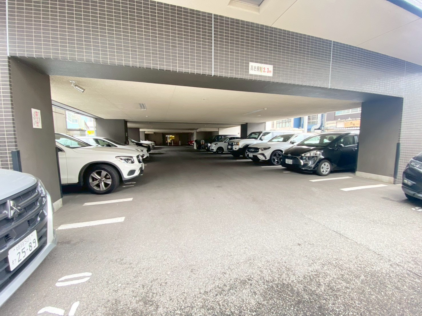リベ・グラート姫路ベルスウィートの駐車場