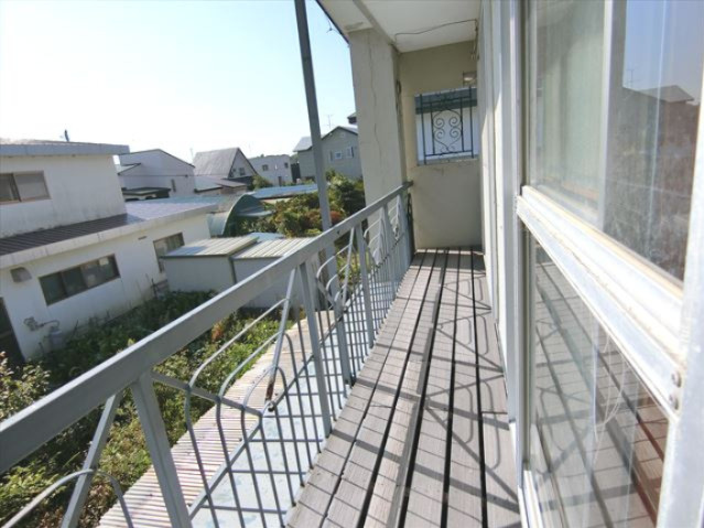 伊達市末永町125-34　中古住宅のバルコニー